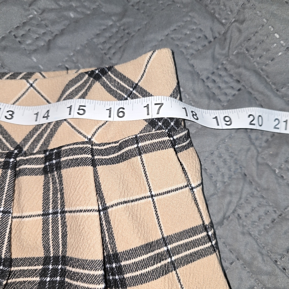 Rue21 Tan and Black Plaid Skater Skirt - Picture 8 of 9